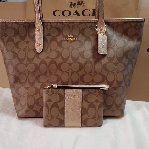 Coach Handbags - NWT ⚘Authentic COACH SET⚘